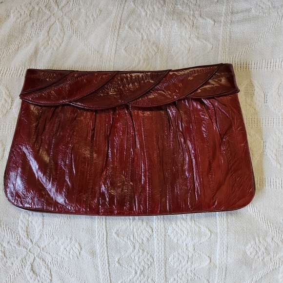 Rich red burgundy Eel skin clutch - Picture 1 of 10